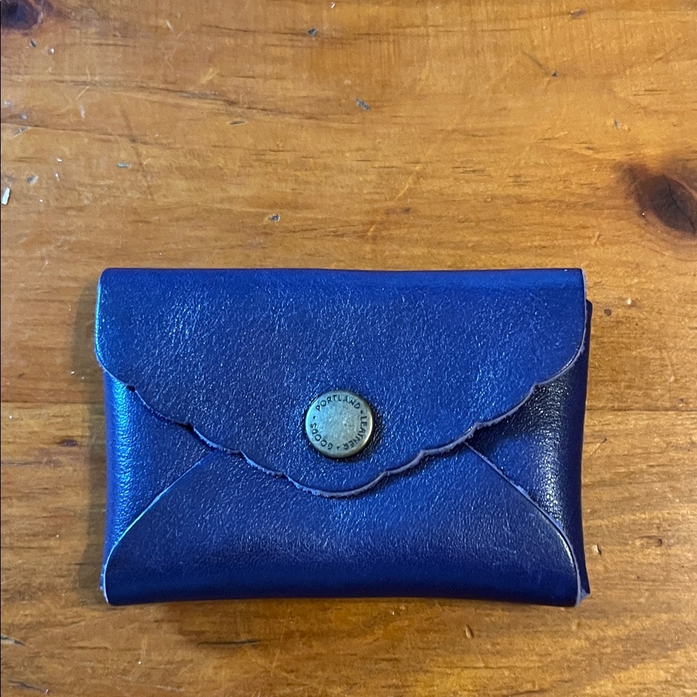 Portland Leather Mini Daisy wallet in Violet